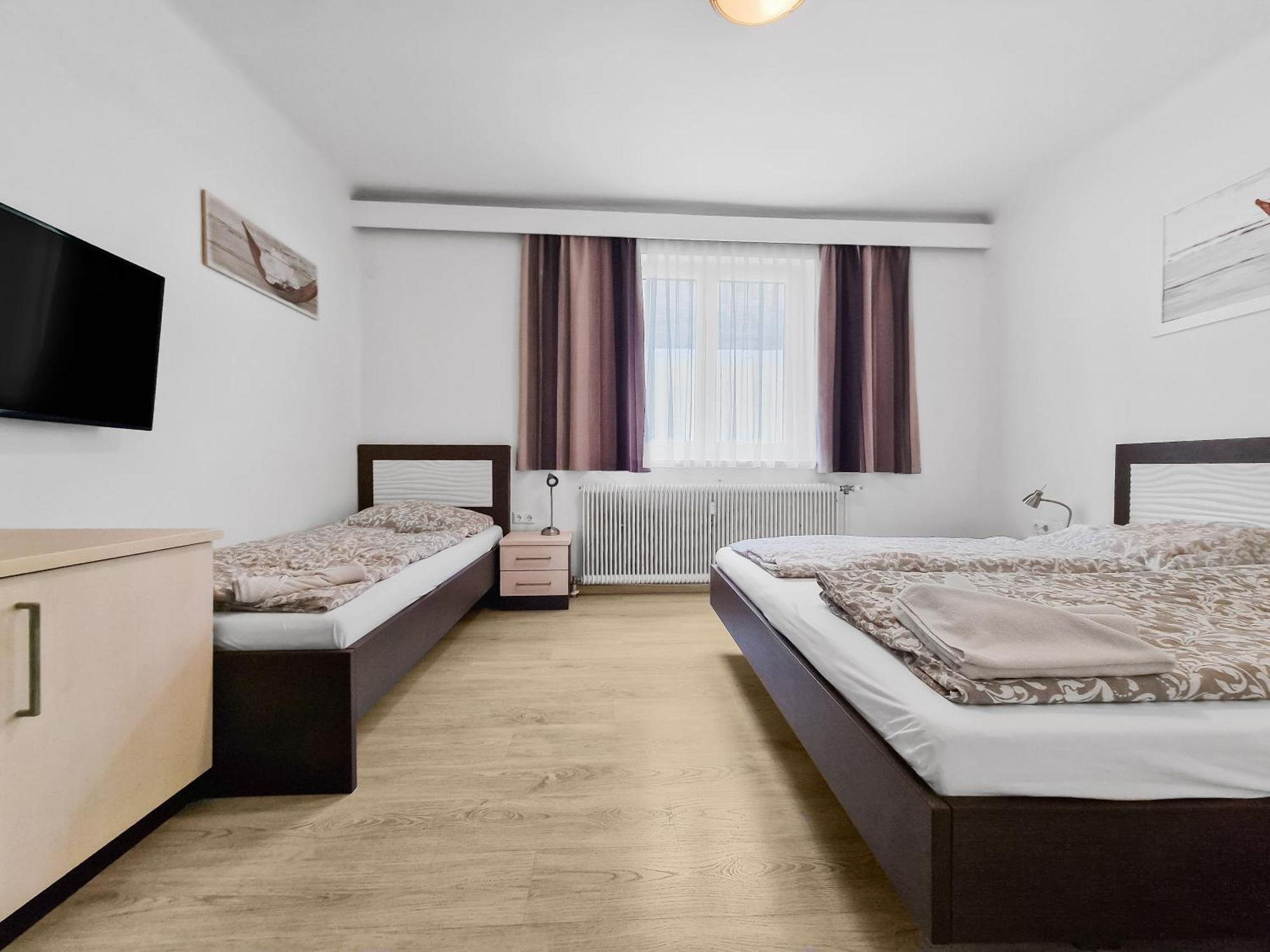Josef Wolfik Strasse 10 Apartment Stockerau Pokoj fotografie